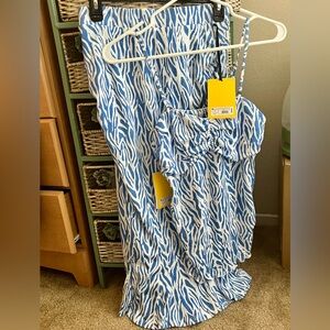 NWT, DVF for Target-top and skirt set